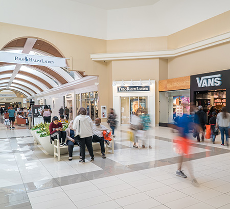 Vans and Polo Ralph Lauren stores at Fashion Outlets of Niagara Falls USA